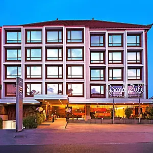 Hotel Grand Zuri Kuta Bali ****