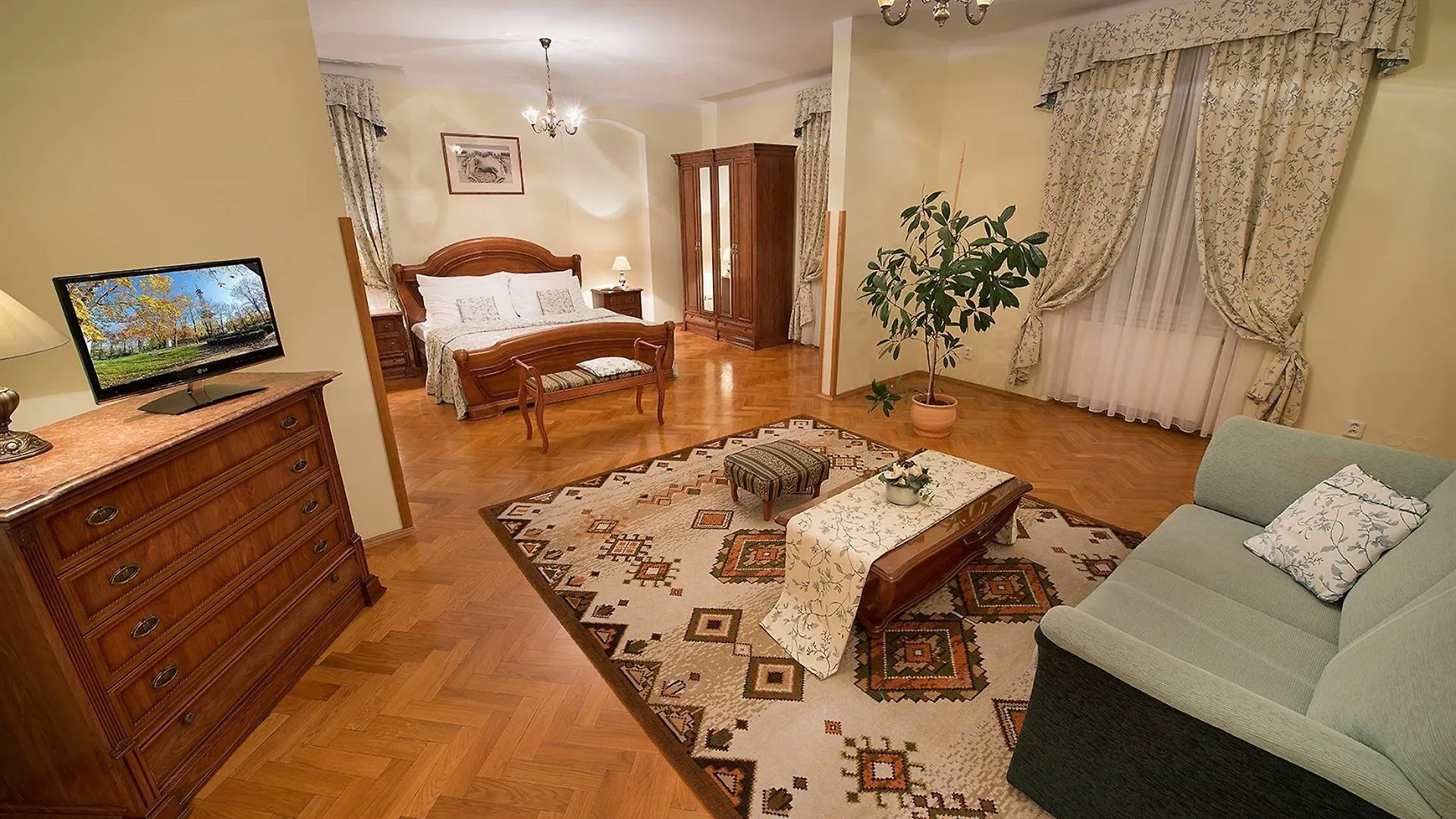 Boutique Hotel Constans Prague 4*,